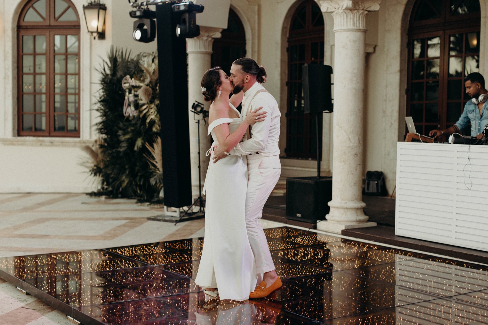 Mariya and Dimitri Get Married in Mexico Villa La Joya